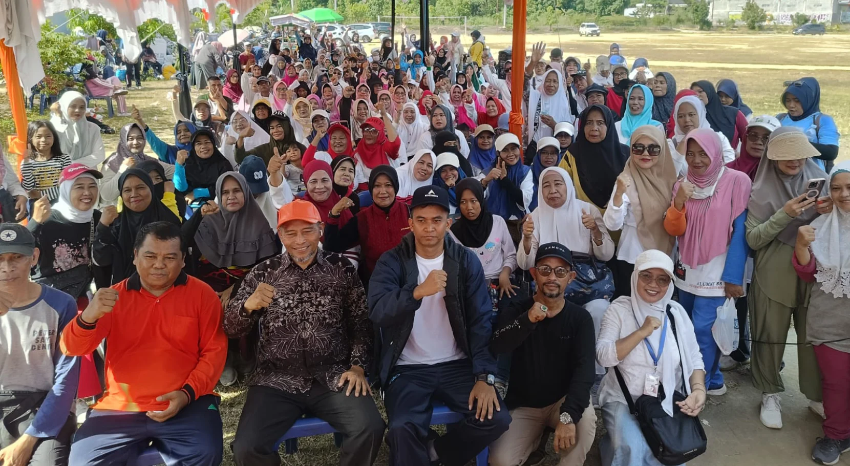 Senam Sehat PUPR Bersama Warga Kelurahan Air Dingin